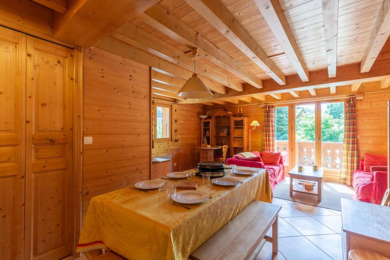 CHARMANT CHALET près des pistes ! La Clusaz Extérieur photo